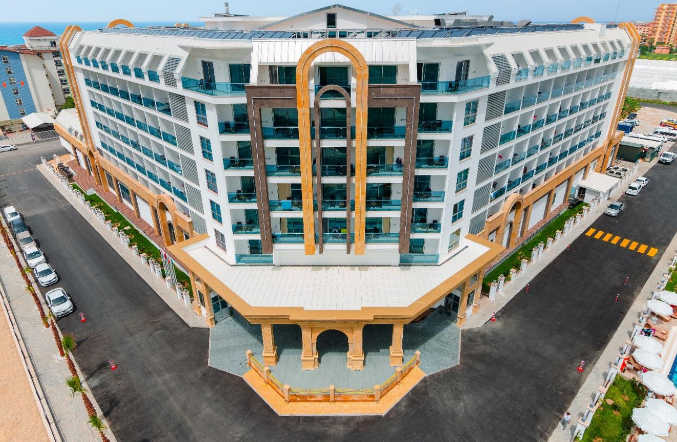 Luxury 5-Star Hotel for Sale in Alanya - Stunning City View
