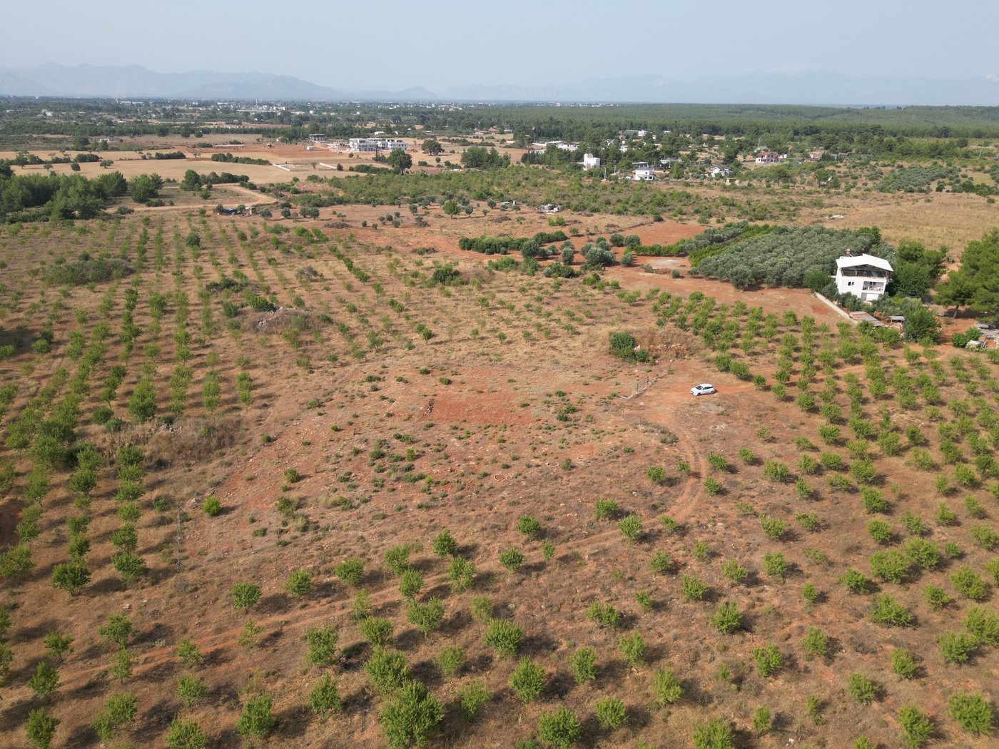 Antalya'da, Huzurlu Ormana Sıfır Premium Arsa Satılık
