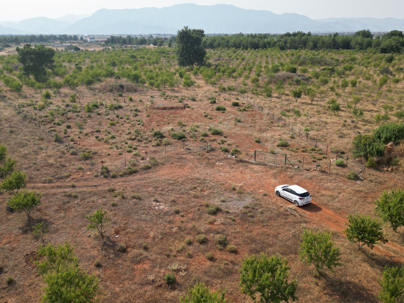 Antalya'da, Huzurlu Ormana Sıfır Premium Arsa Satılık