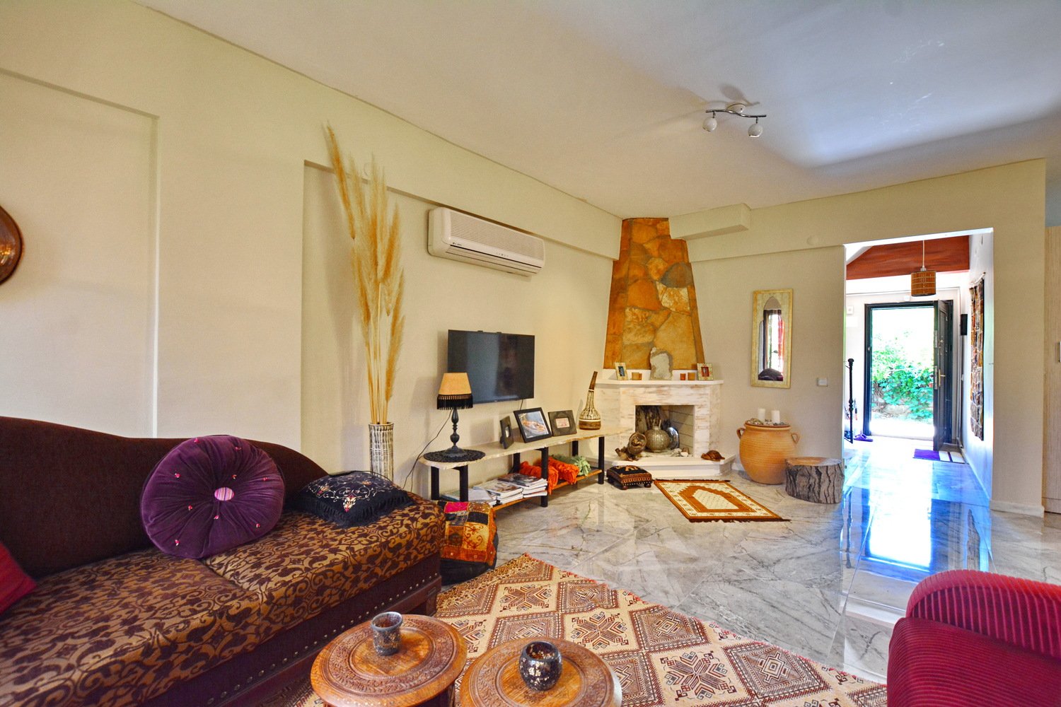 Şehir Manzaralı Lüks Villa Antalya Kemer'de Satılık