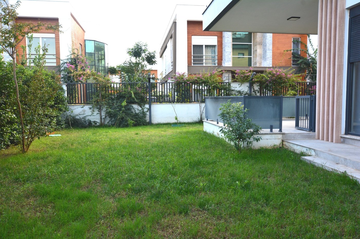 Antalya'da Lüks Modern Villa - Vatandaşlık İçin İdeal