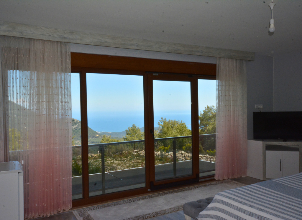 Kemer, Antalya'da Satılık Lüks 5+1 Villa