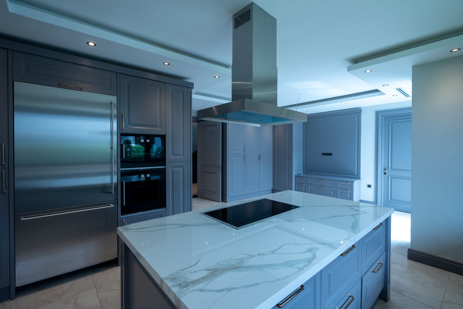 Antalya'da Lüks 8 Yatak Odalı Triplex Villa - Türk Vatandaşlığına Uygun