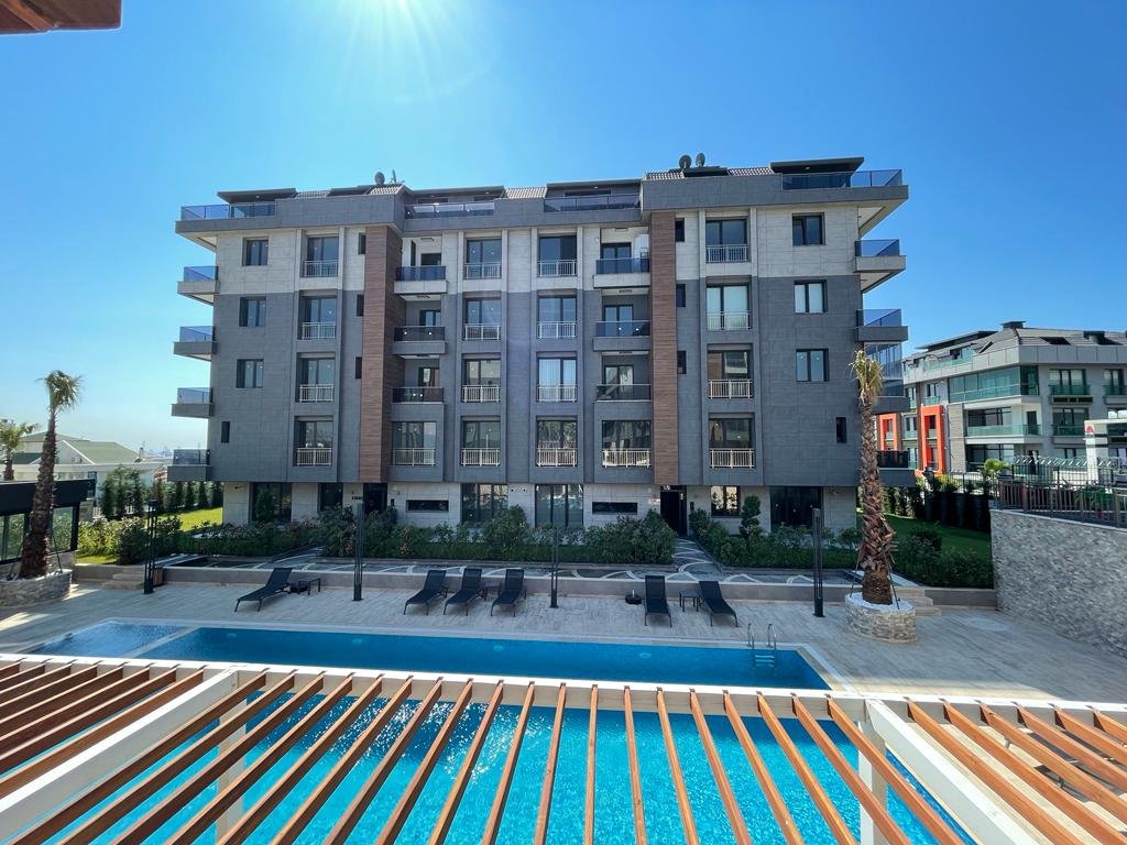 Premium Apartments with Stunning City Views in Beylikdüzü, Istanbul