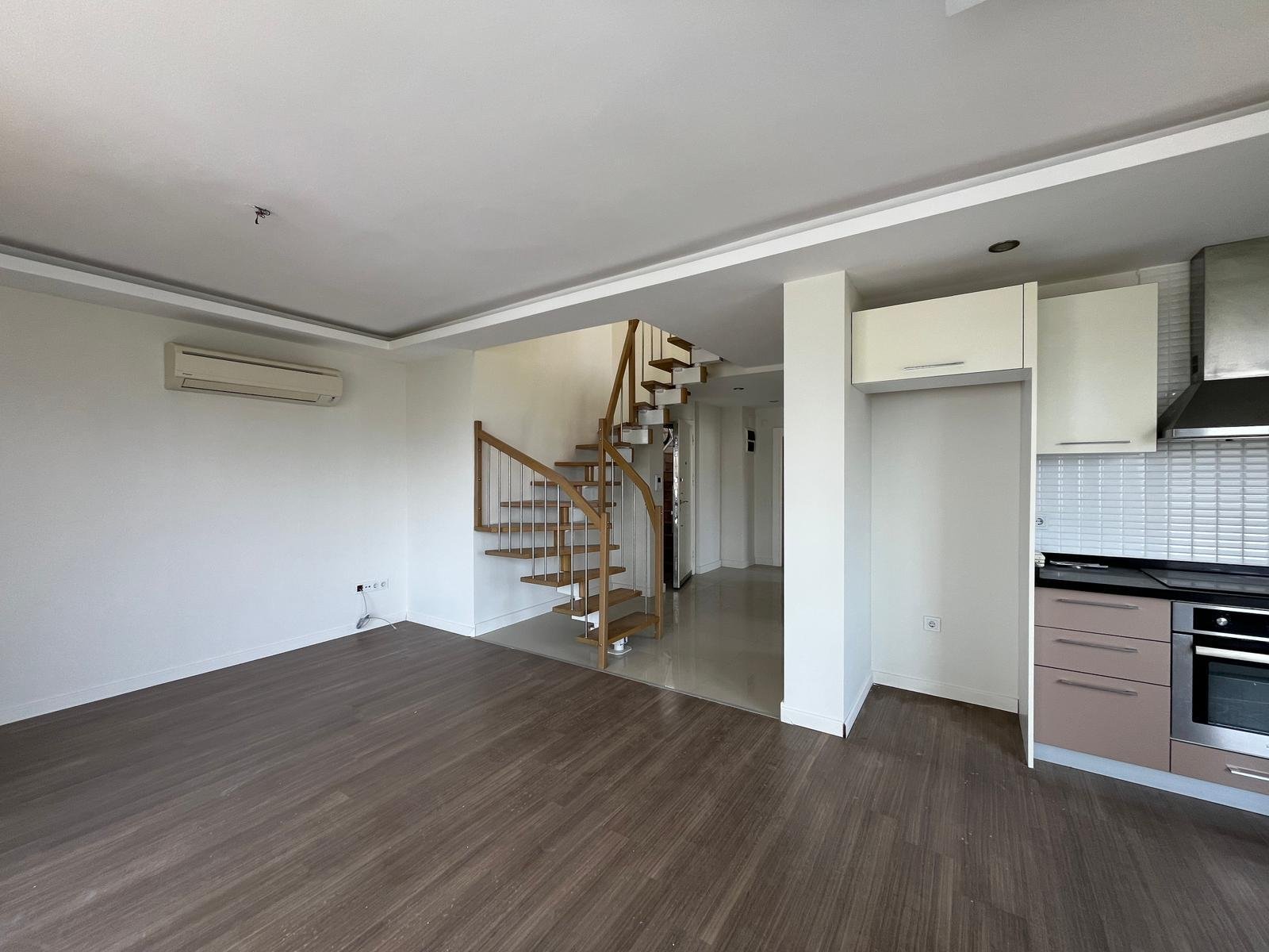 Premium 3+1 Duplex Apartment for Sale in Konyaaltı – Altınkum